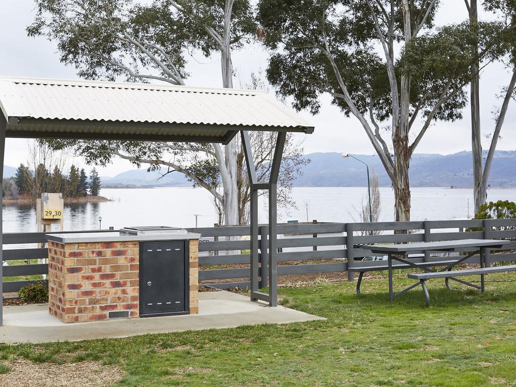Nrma Jindabyne Holiday Park Bagian luar foto