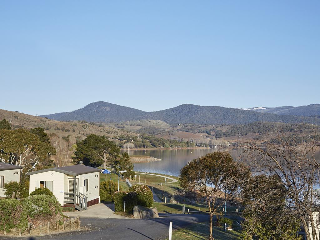 Nrma Jindabyne Holiday Park Bagian luar foto